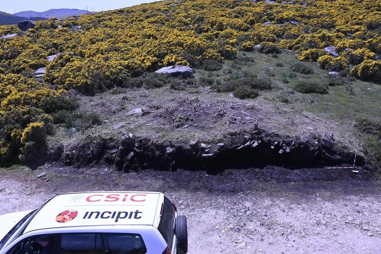 Imaxe de: El INCIPIT-CSIC lleva a cabo una campaña arqueológica en el conjunto megalítico de Pedra da Xesta (Serra da Barbanza, Boiro)
