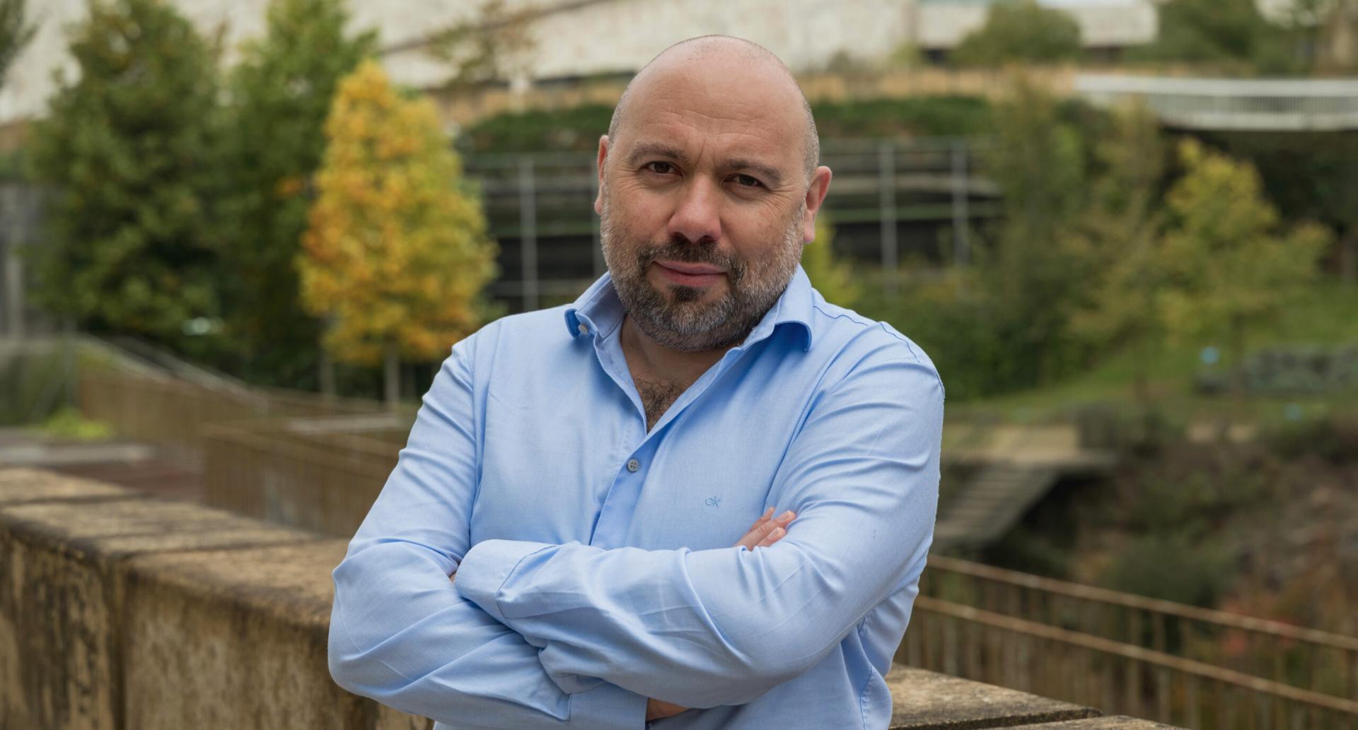 Imaxe de: Xosé-Lois Armada