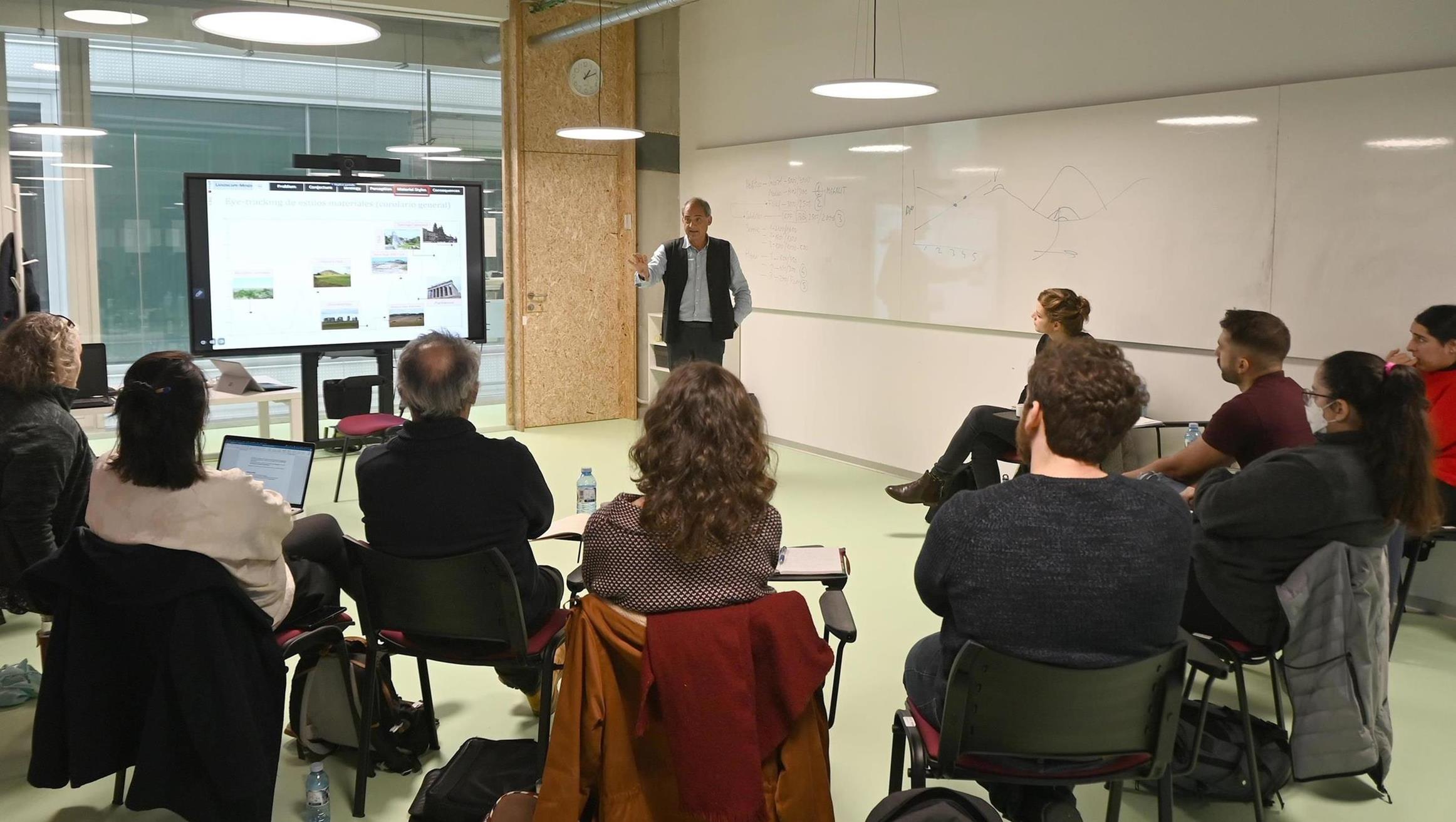 Imaxe de: El INCIPIT celebra en Santiago de Compostela la primera reunión del proyecto europeo sobre cómo la materialidad que construimos cambia nuestras mentes